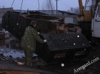 01-podjem-korpusa-tanka-t28-079